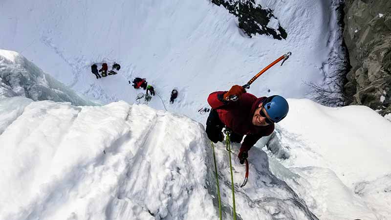 best-ice-climbing-axes