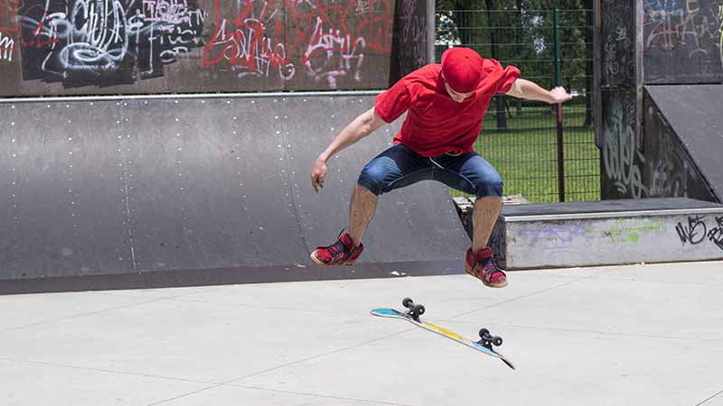 how-to-ollie-on-a-skateboard