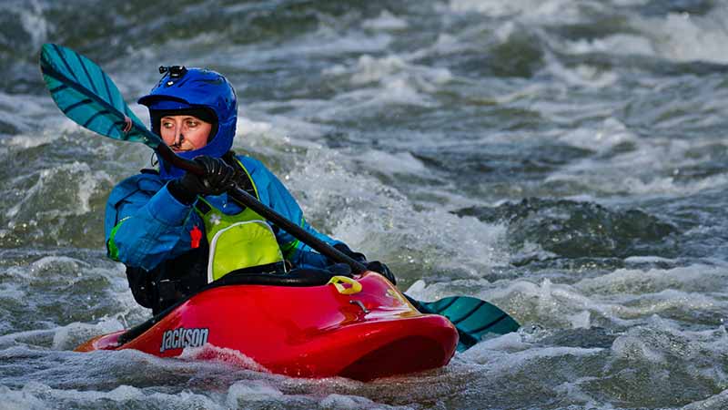 what-to-wear-when-kayaking