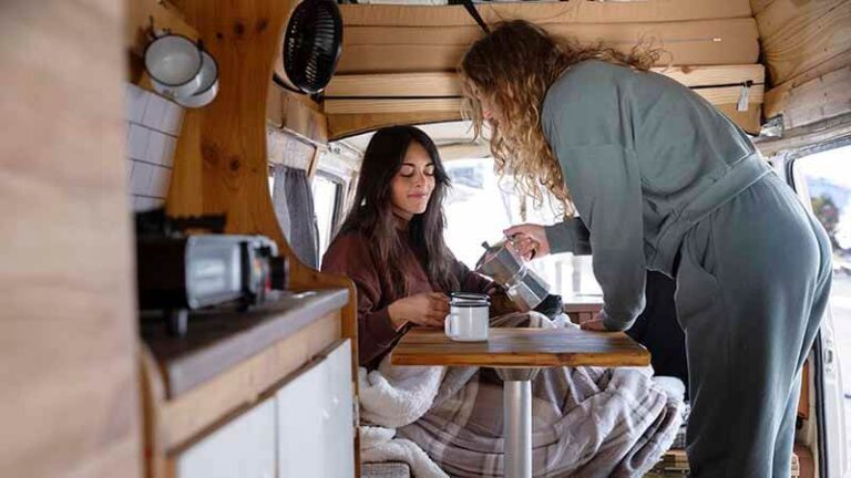 5 Best RV Air Conditioners of 2023 (Buying Guide)