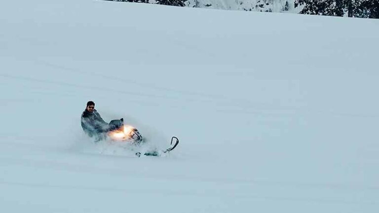 What Are Snowmobile Bibs & Why You Need Them