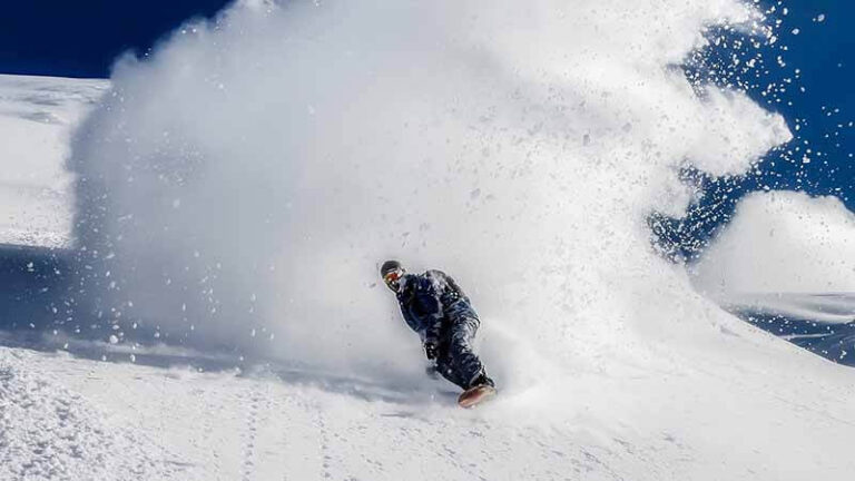 5 Best Snowboard Balaclavas for Men to Get in 2023