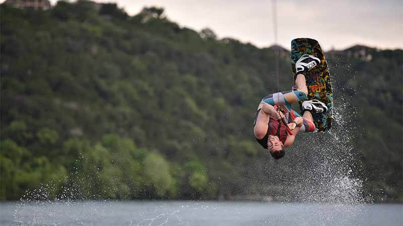 ultimate-guide-to-wakeboard-tower-speakers