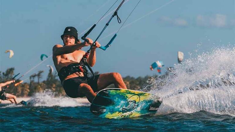 Wakeboard Ropes vs Waterski Ropes: Which is Best